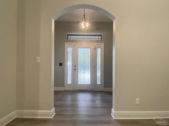 8431 Ferlon Ave, Pensacola, FL 32526