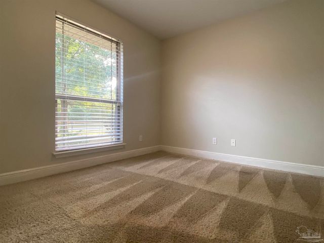 8431 Ferlon Ave, Pensacola, FL 32526