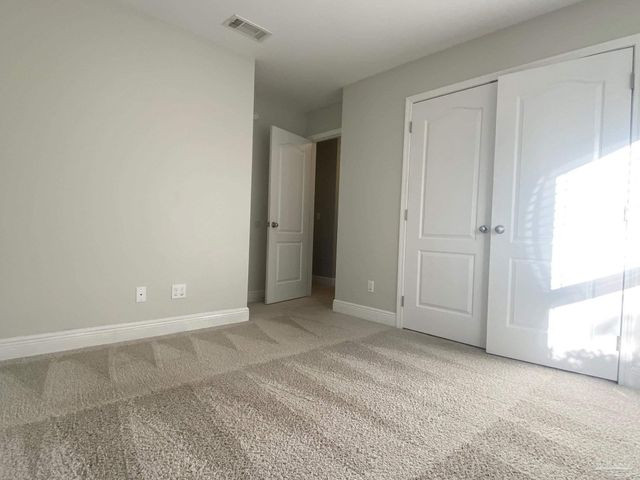 8431 Ferlon Ave, Pensacola, FL 32526