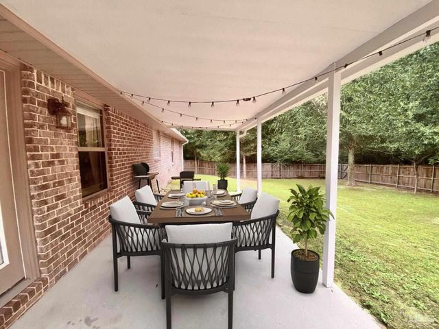 8431 Ferlon Ave, Pensacola, FL 32526