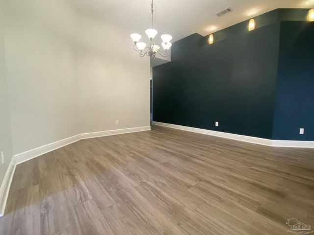 8431 Ferlon Ave, Pensacola, FL 32526