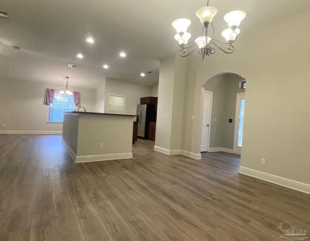 8431 Ferlon Ave, Pensacola, FL 32526