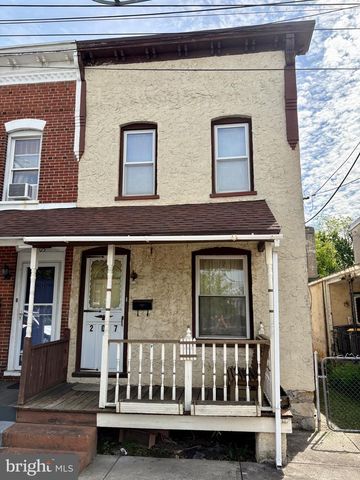 207 CHESTNUT ST, Downingtown, PA 19335