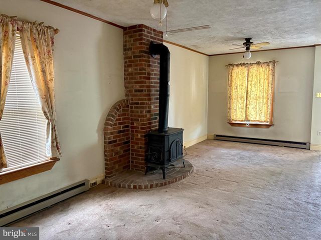 207 CHESTNUT ST, Downingtown, PA 19335
