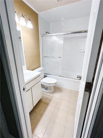 15240 Ocaso 202, La Mirada, CA 90638