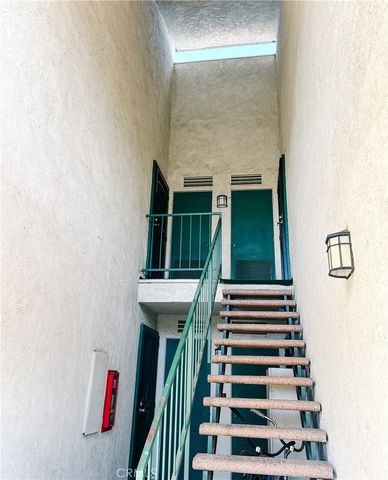 15240 Ocaso 202, La Mirada, CA 90638