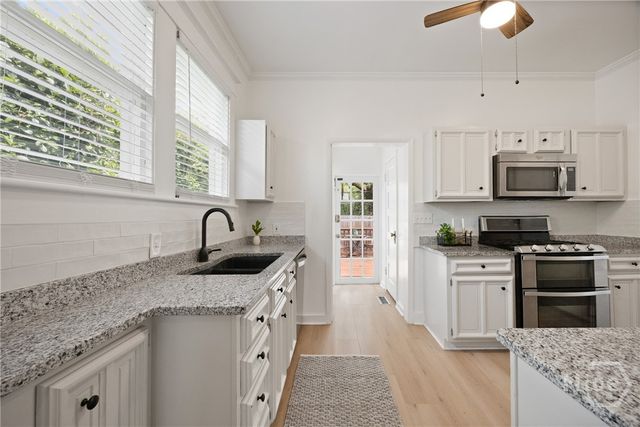 314 E 51st Street, Savannah, GA 31405