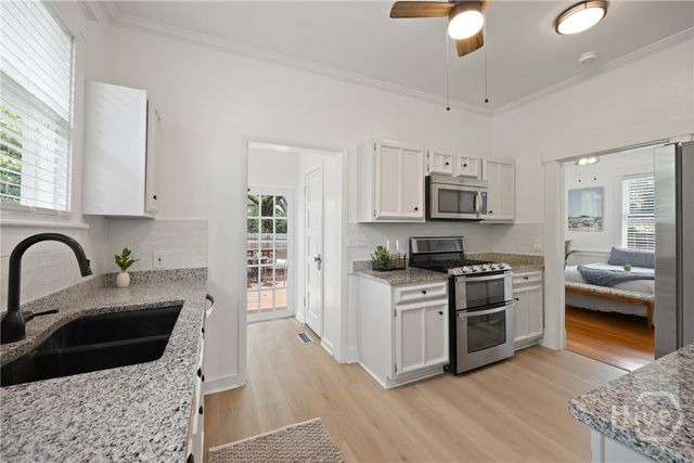 314 E 51st Street, Savannah, GA 31405