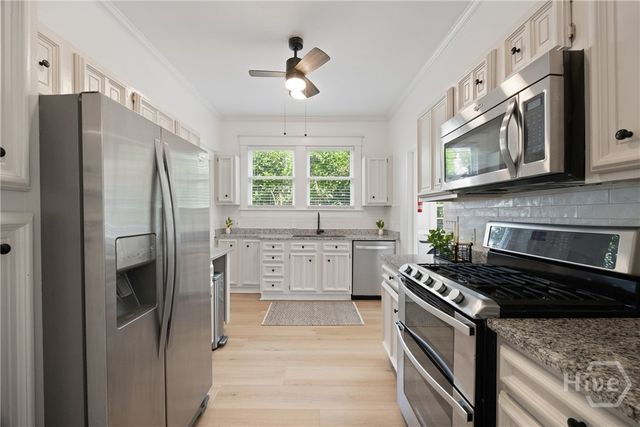 314 E 51st Street, Savannah, GA 31405