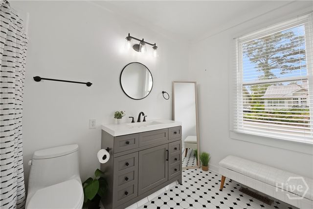 314 E 51st Street, Savannah, GA 31405