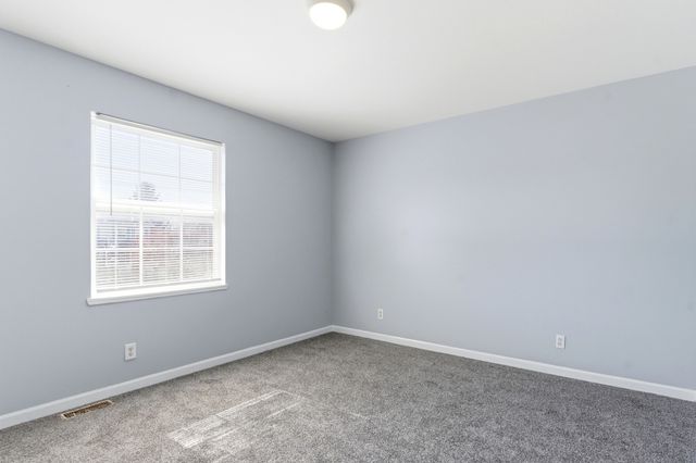 1824 B Country Hills Drive B, Yorkville, IL 60560