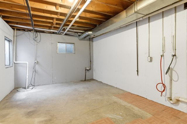 1824 B Country Hills Drive B, Yorkville, IL 60560