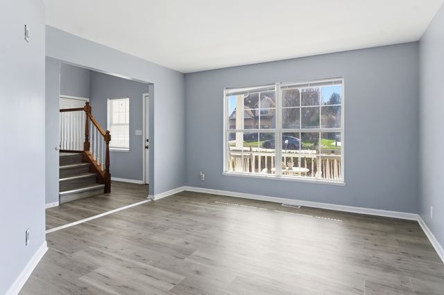 1824 B Country Hills Drive B, Yorkville, IL 60560