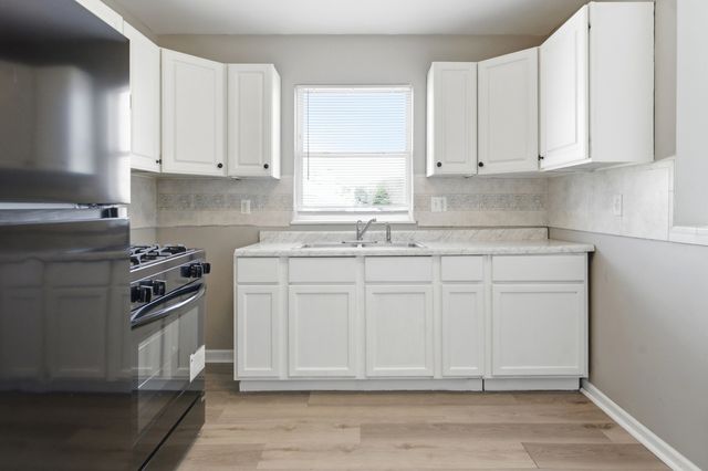 1824 B Country Hills Drive B, Yorkville, IL 60560