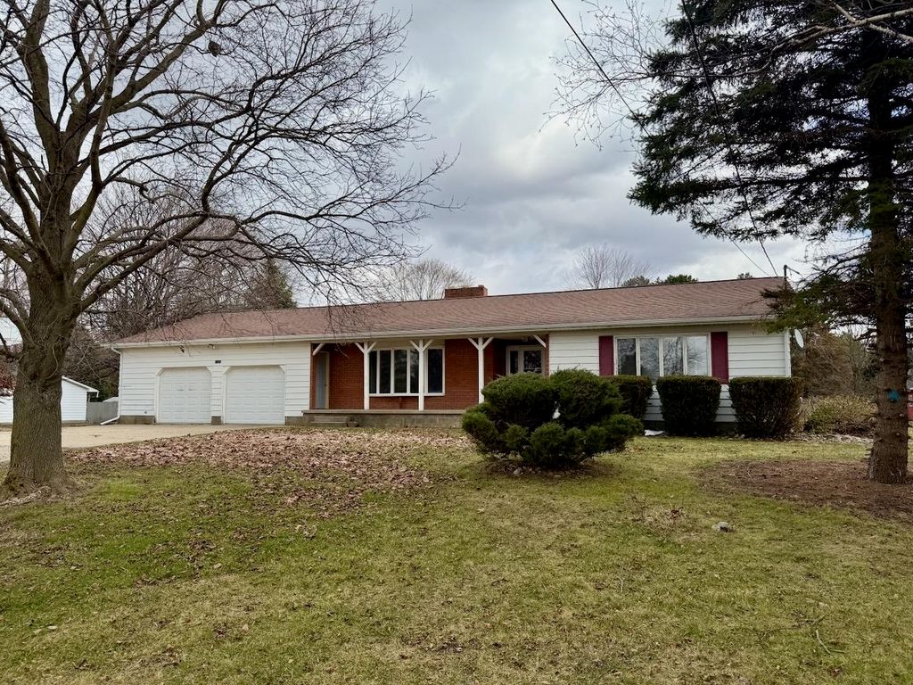 16351 S Oakley Road, Chesaning Twp, MI 48616