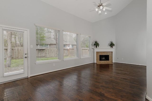 131 S Spinning Wheel Circle, The Woodlands, TX 77382