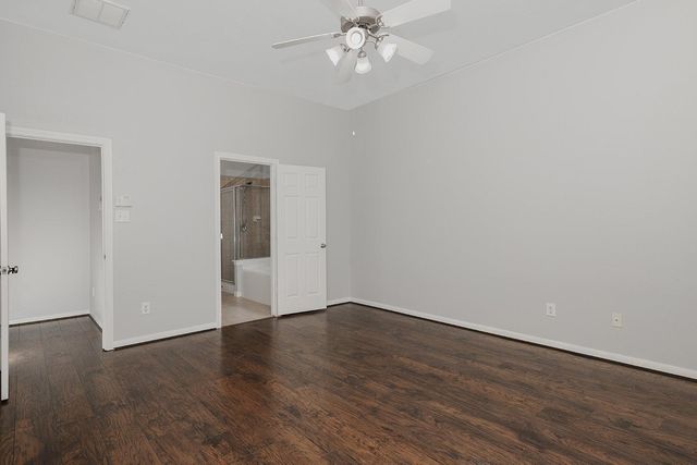 131 S Spinning Wheel Circle, The Woodlands, TX 77382