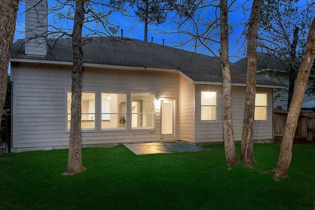 131 S Spinning Wheel Circle, The Woodlands, TX 77382