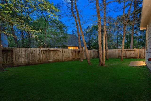 131 S Spinning Wheel Circle, The Woodlands, TX 77382