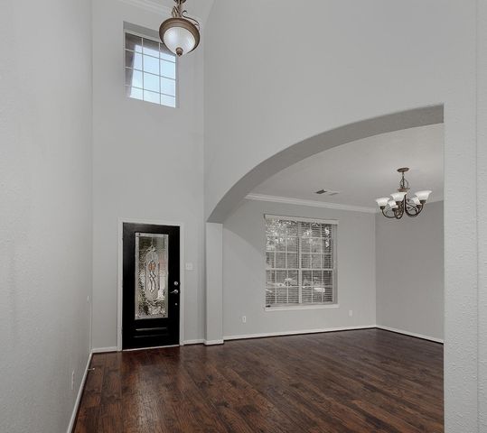 131 S Spinning Wheel Circle, The Woodlands, TX 77382