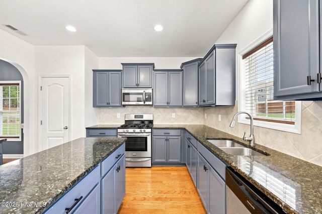 1105 Whitney Drive, Aberdeen, NC 28315