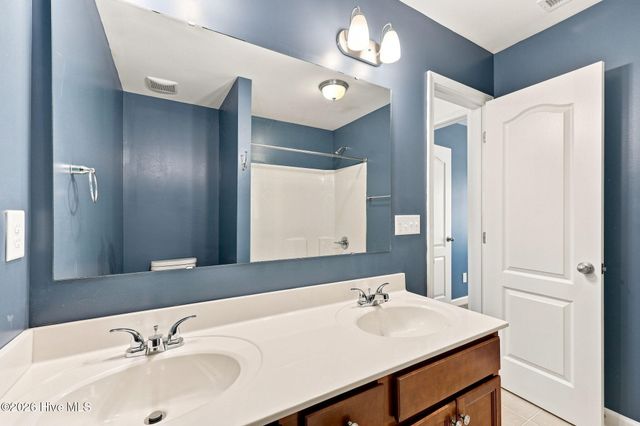1105 Whitney Drive, Aberdeen, NC 28315