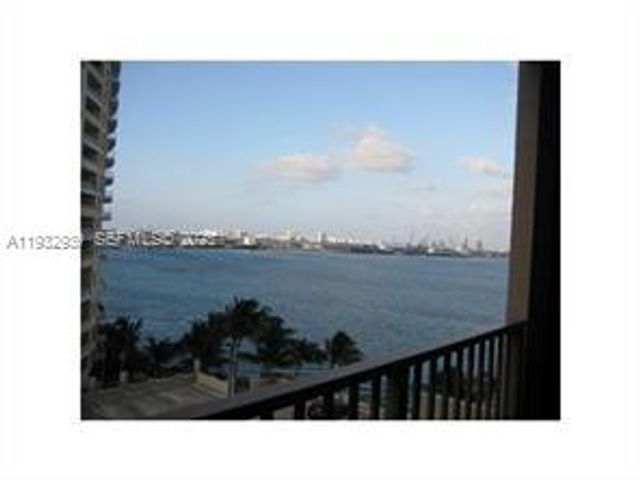 540 Brickell Key Dr 826, Miami, FL 33131