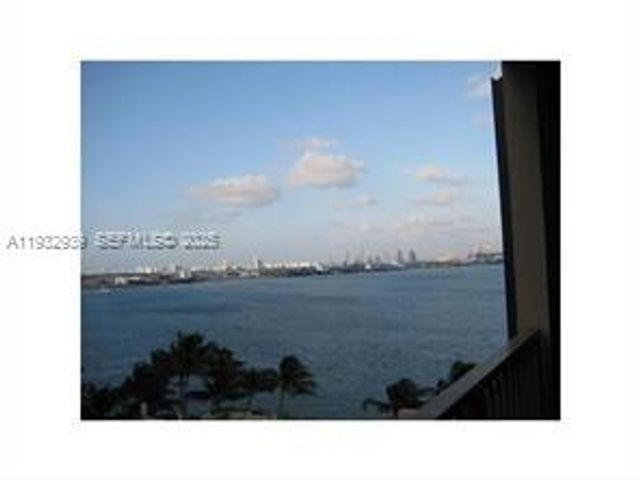 540 Brickell Key Dr 826, Miami, FL 33131