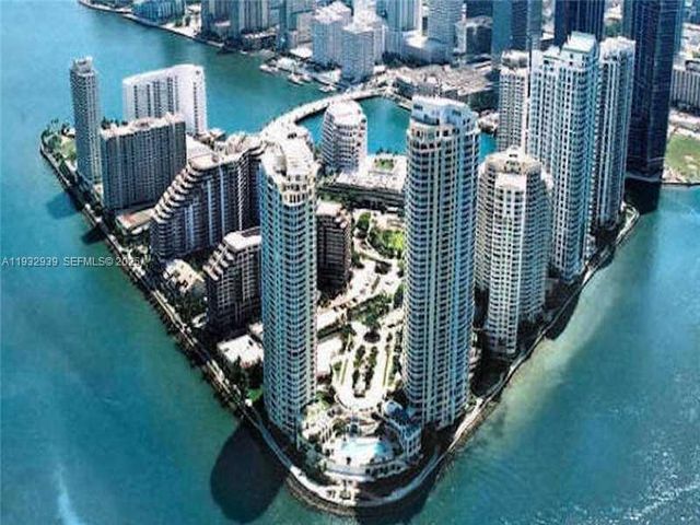 540 Brickell Key Dr 826, Miami, FL 33131