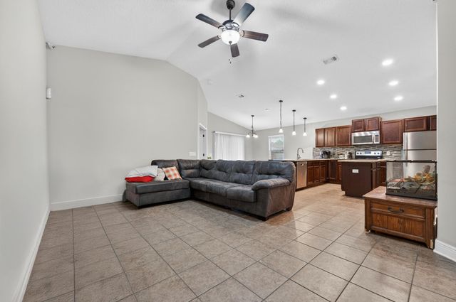 3110 Edelstein Drive, Crestview, FL 32539