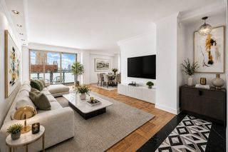 300 E 40TH Street 32/K, New York City, NY 10016