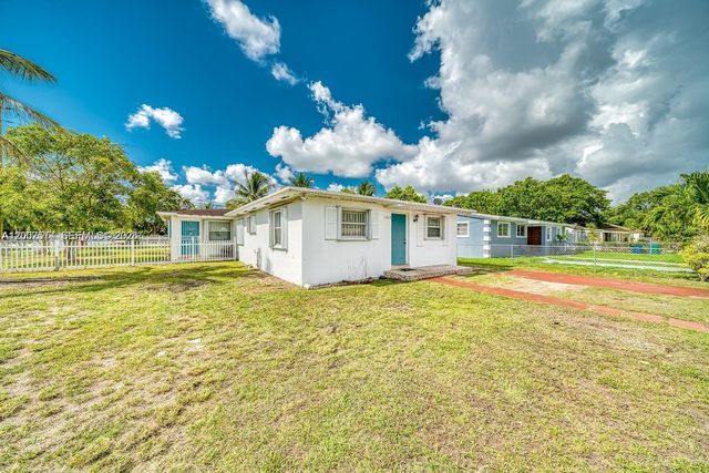 1200 NW 102nd St 1202, Miami, FL 33147