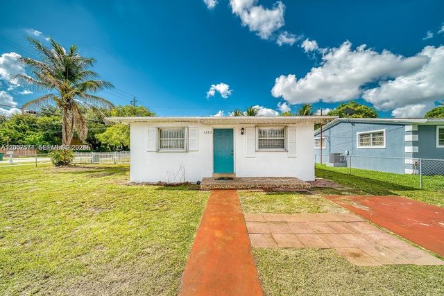 1200 NW 102nd St 1202, Miami, FL 33147