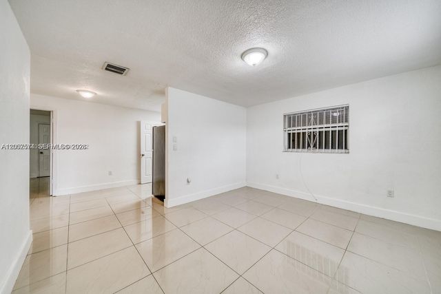 1200 NW 102nd St 1202, Miami, FL 33147