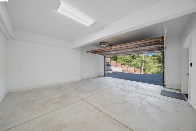 4120 Happy Valley Rd, Lafayette, CA 94549