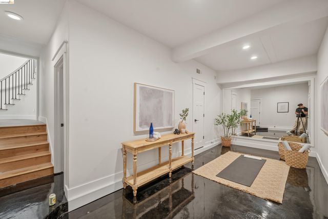 4120 Happy Valley Rd, Lafayette, CA 94549