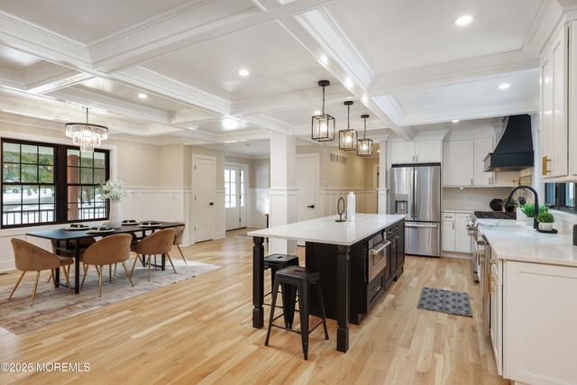 757 Nutswamp Road, Red Bank, NJ 07701