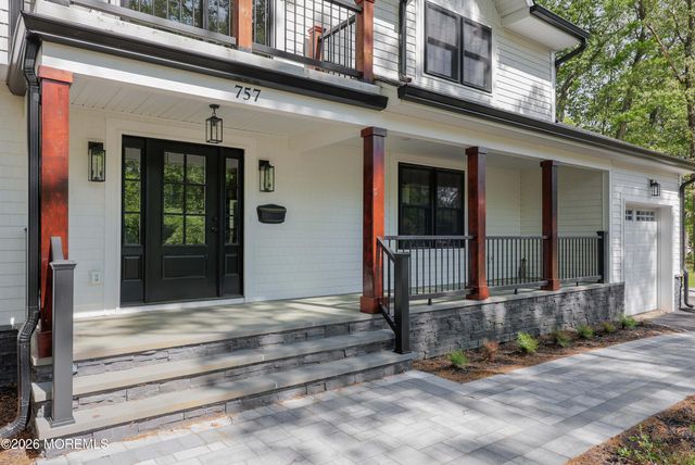 757 Nutswamp Road, Red Bank, NJ 07701