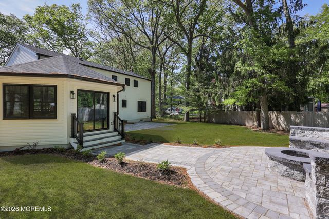 757 Nutswamp Road, Red Bank, NJ 07701