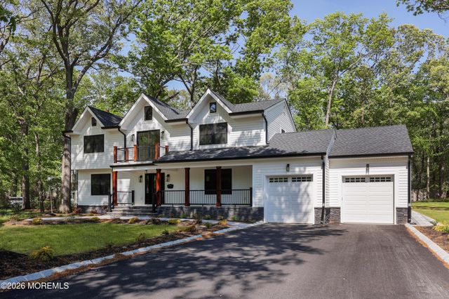 757 Nutswamp Road, Red Bank, NJ 07701