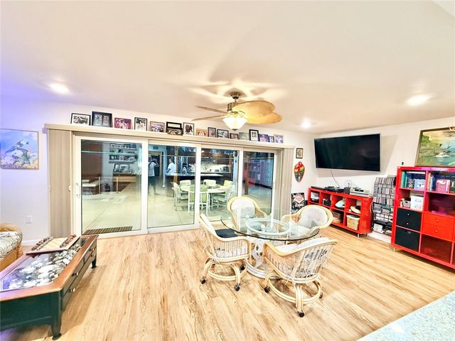 209 W DELAWARE STREET, Tavares, FL 32778