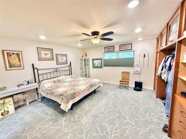 209 W DELAWARE STREET, Tavares, FL 32778