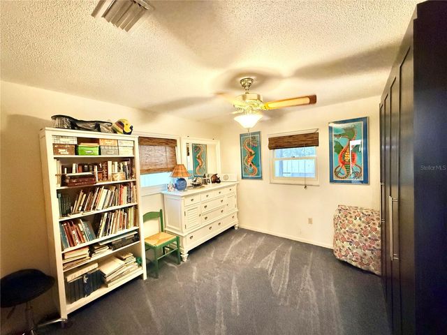 209 W DELAWARE STREET, Tavares, FL 32778