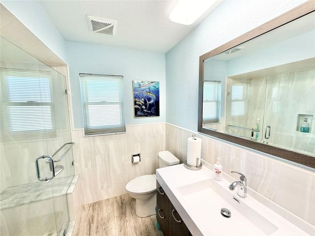 209 W DELAWARE STREET, Tavares, FL 32778