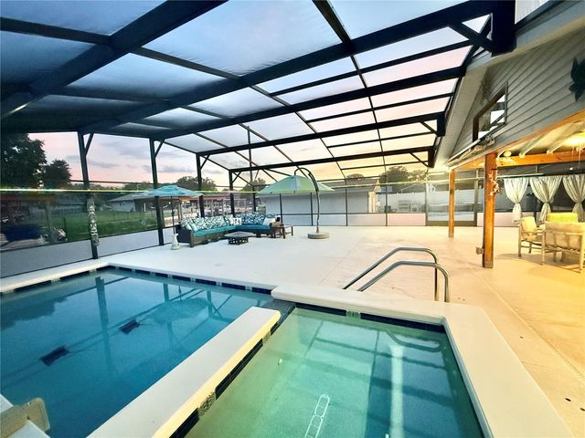 209 W DELAWARE STREET, Tavares, FL 32778