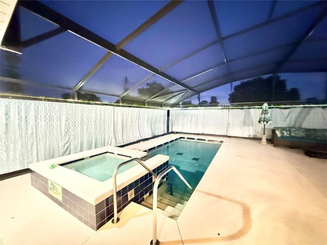 209 W DELAWARE STREET, Tavares, FL 32778