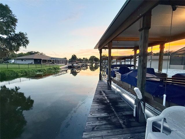 209 W DELAWARE STREET, Tavares, FL 32778
