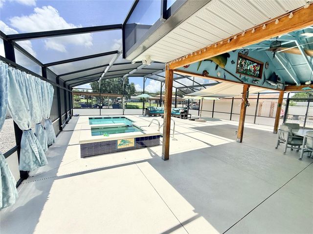 209 W DELAWARE STREET, Tavares, FL 32778
