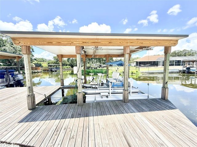 209 W DELAWARE STREET, Tavares, FL 32778
