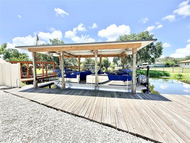 209 W DELAWARE STREET, Tavares, FL 32778